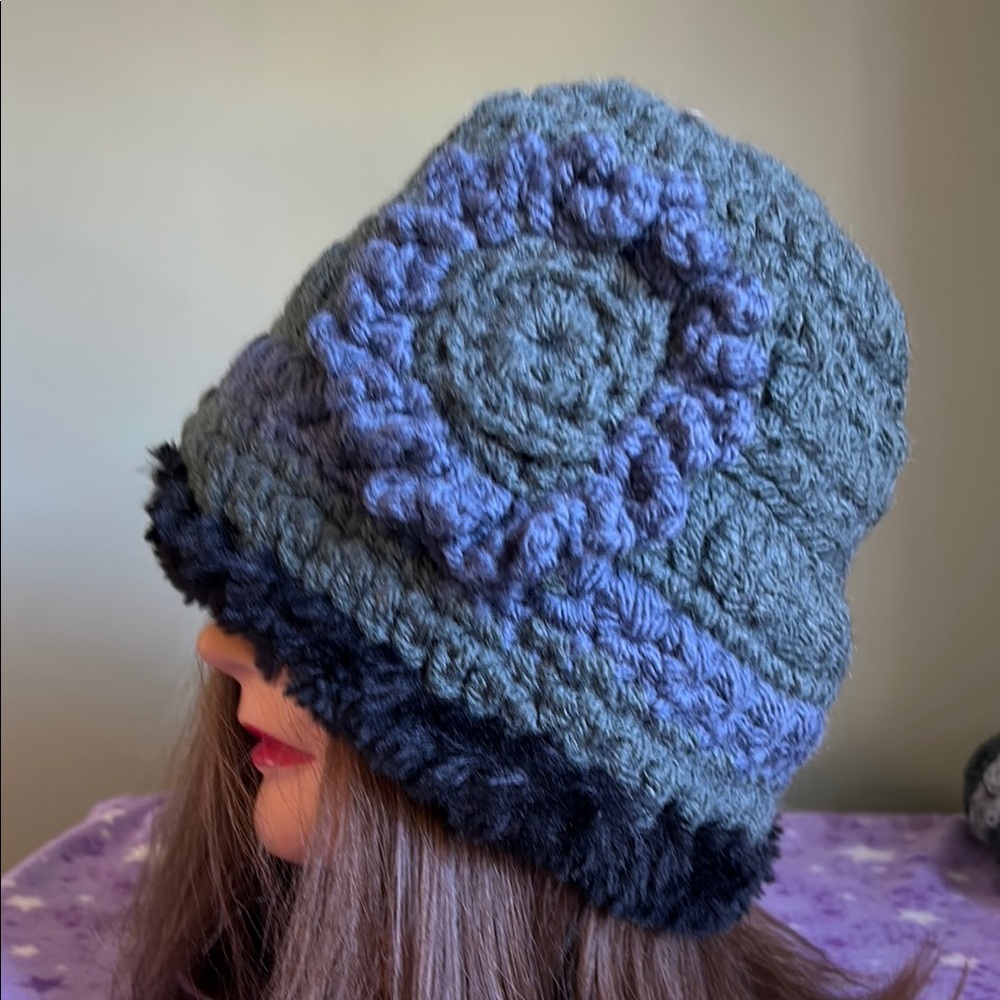 Elegant crochet large beanie soft wool yarn new